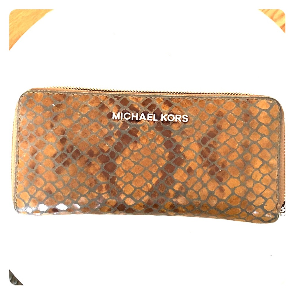 Michael kors wallet
